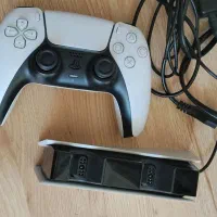 دسته ps5 همراه با شارژر