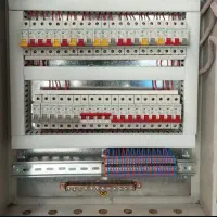 برقکار ساختمان صنعت برق کار لاینر سیم وکابل کشی|خدمات پیشه و مهارت|سنندج, |دیوار