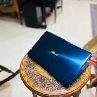 لپ تاپ ایسوس zenbook بزینسی ظریف وخاص و منحصر بفرد