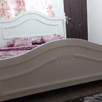 تخت و میز ارایش