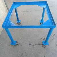 چهارپایه چرخ دار