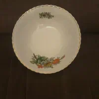 تعدادی ظروف خارجی و ایرپنی