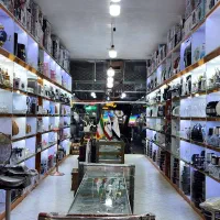 همکار خانم لوازم خانگی