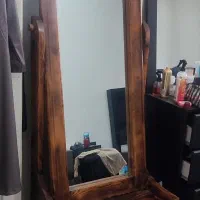 آینه قدی چوبی وتخت چوبی درحد نو|آینه|تهران, پونک|دیوار