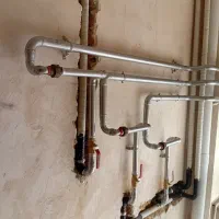 شاگرد لوله کش گاز