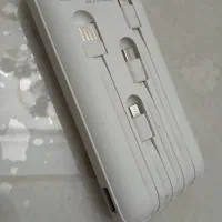 یک عدد پاور بانک 10000