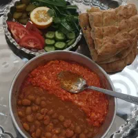 استخدام سالن دار در کافه صبحانه