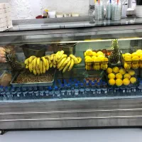 یخچال ویترینی