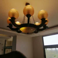 لوستر چوبی طرح رومی|لوستر و چراغ آویز|اصفهان, کوی ولی عصر|دیوار