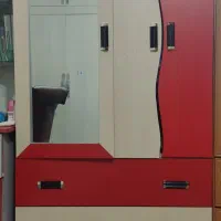 کمدبچه ۲تیکه، کمد همراه قفسه