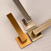 فروش انواع دستگیره های درب چوبی