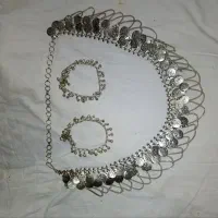 تابلو نقره جاسیگاری نقره کمری رقص نقره وغیره....