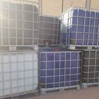 تعدادی مخزن حفاظدار هزار لیتری