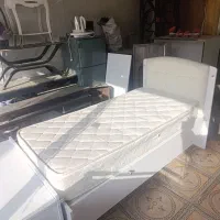 تخت و خواب ..