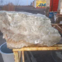 سنگ شفاف|کلکسیون اشیاء عتیقه|سبزوار, رباط|دیوار