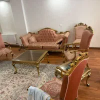 مبل میز صندلی چیز های توی تصویر همه شون هست ست