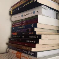کتاب داستان و مانگا