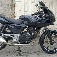 باجاج پالس 220