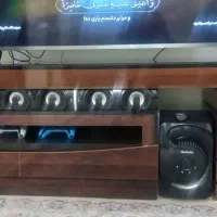 میز تلوزیون هایگلاس شرکتی پازلی