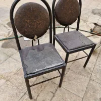 دوعدد صندلی کاملا سالم ۶۰۰