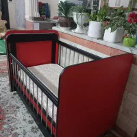 تخت کودک|تخت و صندلی بچه|ری, حمزهآباد|دیوار