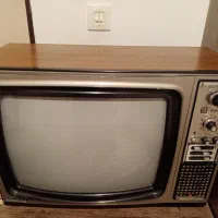 تلویزیون قدیمی عتیقه کاملا سالم و بخاری