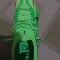 کفش فوتبال و فوتسال|کیف، کفش، کمربند|اقبالیه, |دیوار