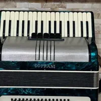 فروشیکدستگاهآکاردیونخیلیتمیزعتیقه|پیانو، کیبورد، آکاردئون|تبریز, |دیوار