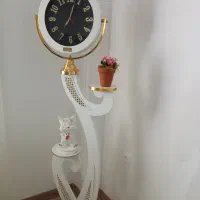 ساعت دیواری ایستاده
