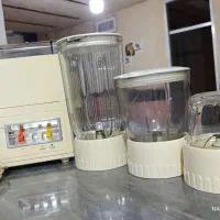 آبمیوه گیری میگا جنس اصلی خیلی کم کار کرده