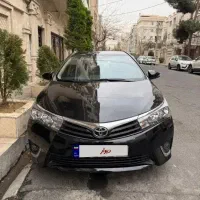 تویوتا کرولا