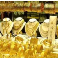 5 گرم و 680 تقریباسوت طلا 100تومن بالای تابلو