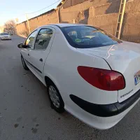 ۲۰۶ صندوقدار وی ۸