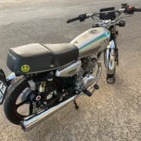 موتور سیکلت نامی ۲۰۰