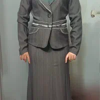 کت ودامن  زنانه سایز ۴۰ در حد نو