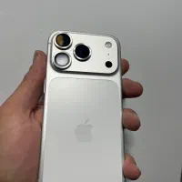 ایفون 17pro silver