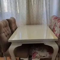 میزغذاخوری