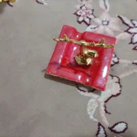 سینی و۶تاشکلاتی ویک جاسیکار فقط 2500000|مجسمه، تندیس، ماکت|پارس‌آباد, |دیوار