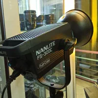 Nanlite FS 300 C
