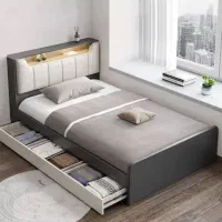 ۶۰ متر _ رو به آفتاب _ نما تراورتن