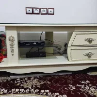 دو عدد میزتلویزیون سالم بدون عیب و ایراد