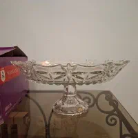 ظرف پایه دار میوه خوری یا شیرینی خوری کاملا نو|ظروف سرو و پذیرایی|اصفهان, باغ دریاچه|دیوار