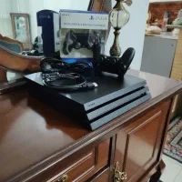 ps4 pro 7216  دو دسته با کیف و هدفون آکبند|کنسول، بازی ویدئویی و آنلاین|قم, پردیسان|دیوار