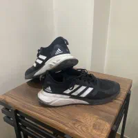 کتونی آدیداس سایز ۴۲ ۴۳ در حد نو