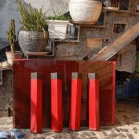 میز نهارخوری بدون صندلی