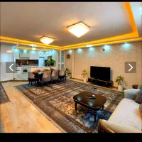 فاز هشت* ۱۲۰متری تراس دار*کف پارکت شیک*عرصه دار