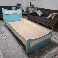 تخت یک نفره تر و تمیز