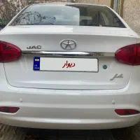 جک j4 مدل ۱۴۰۳ در حد صفر