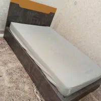 تخت تک نفره به همراه خوش خواب