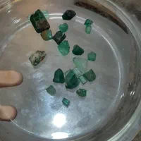 فروش انواع سنگ های قیمتی یا قوت زمرد